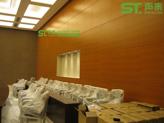 孔木吸音板的規(guī)格可以定做嗎(圖2) 孔木吸音板的規(guī)格可以定做嗎(圖2)